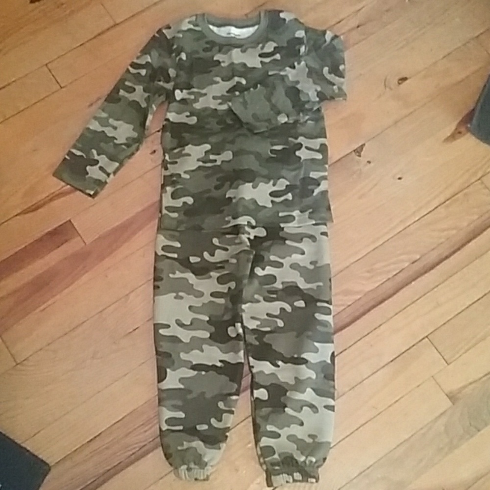 Boys pants n Tee